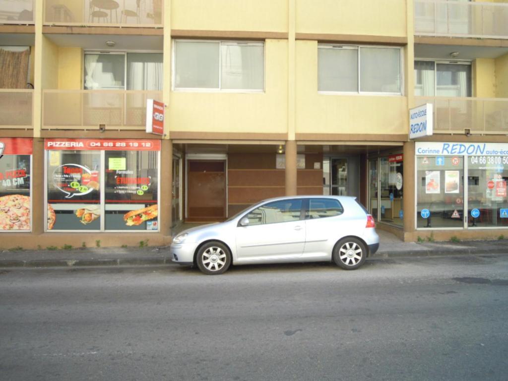 Nimes Studio Parking Dhuoda Exteriör bild